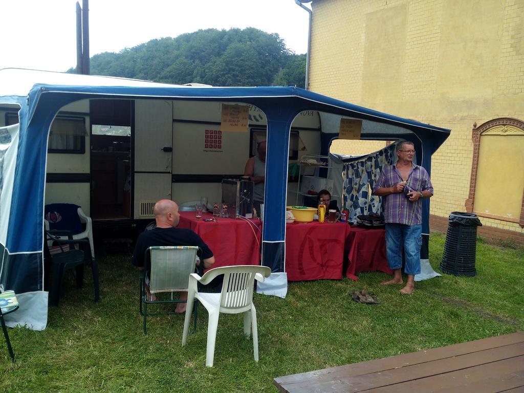 Penzion Sklarska Hospoda Chřibská Extérieur photo