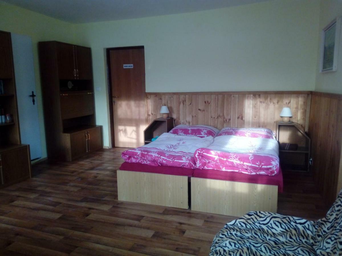 Penzion Sklarska Hospoda Chřibská Extérieur photo