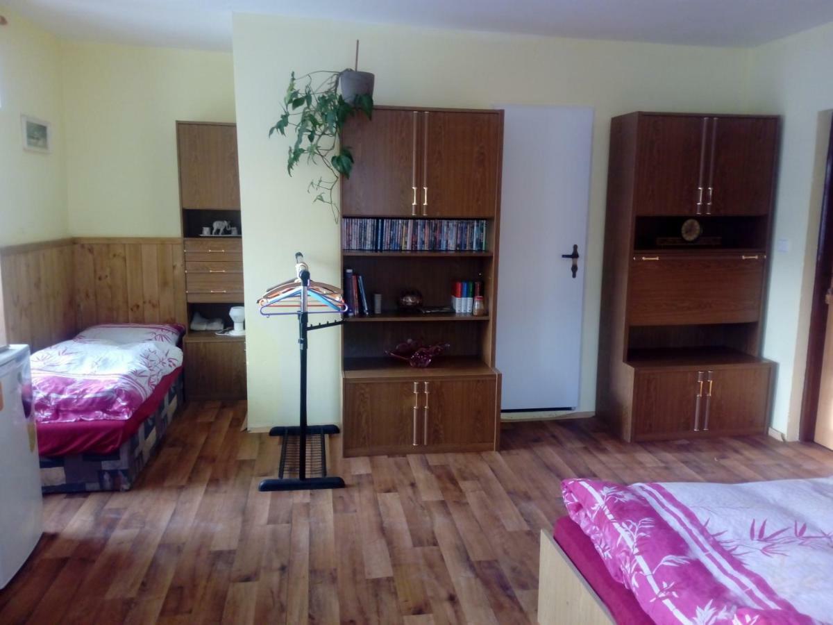 Penzion Sklarska Hospoda Chřibská Extérieur photo