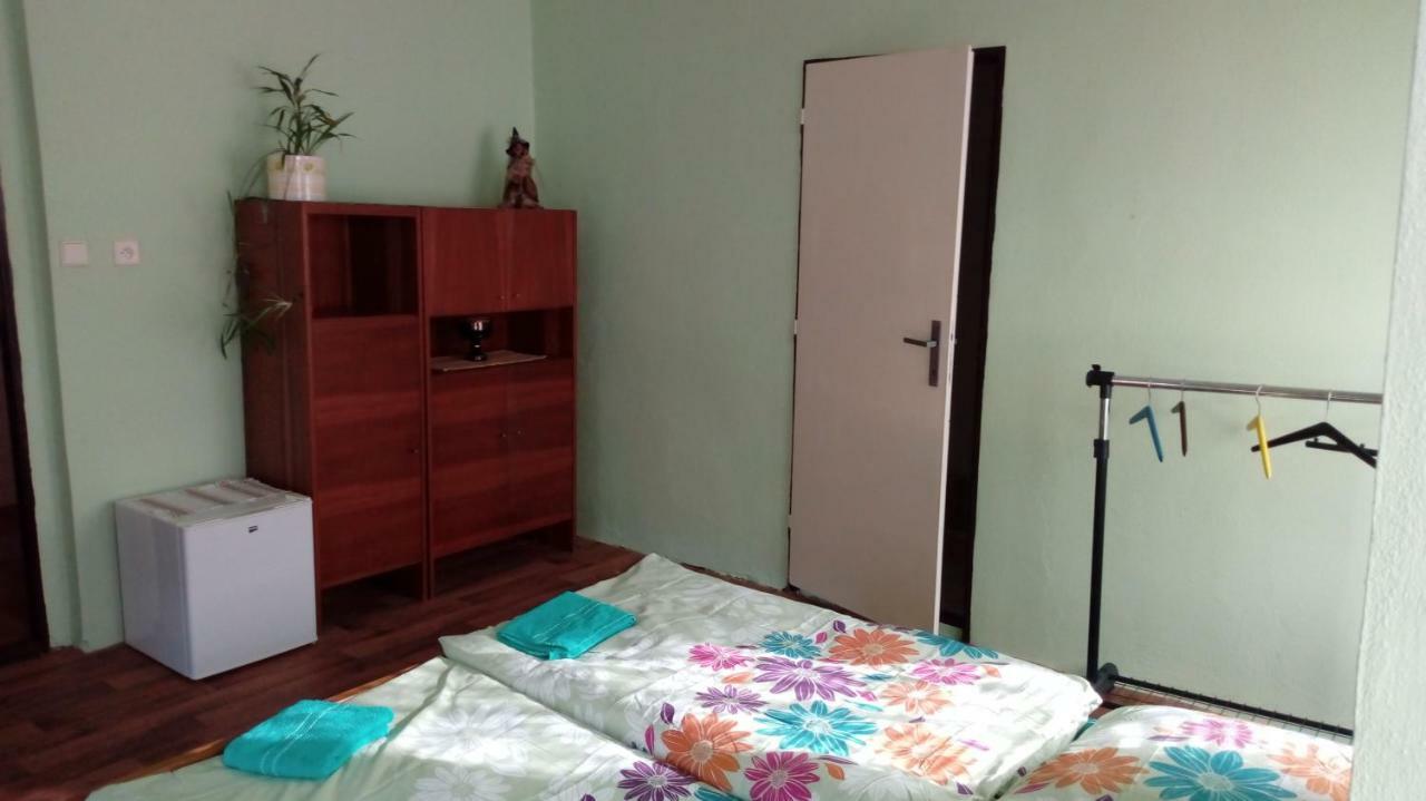 Penzion Sklarska Hospoda Chřibská Extérieur photo