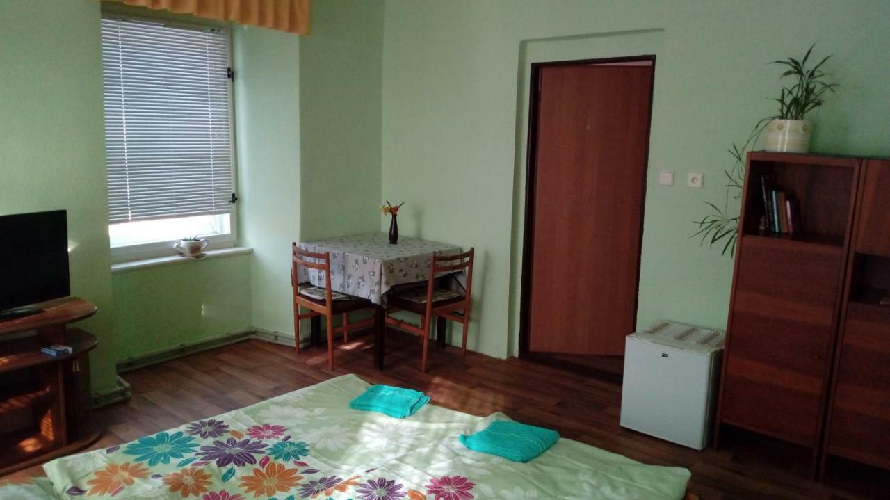 Penzion Sklarska Hospoda Chřibská Extérieur photo
