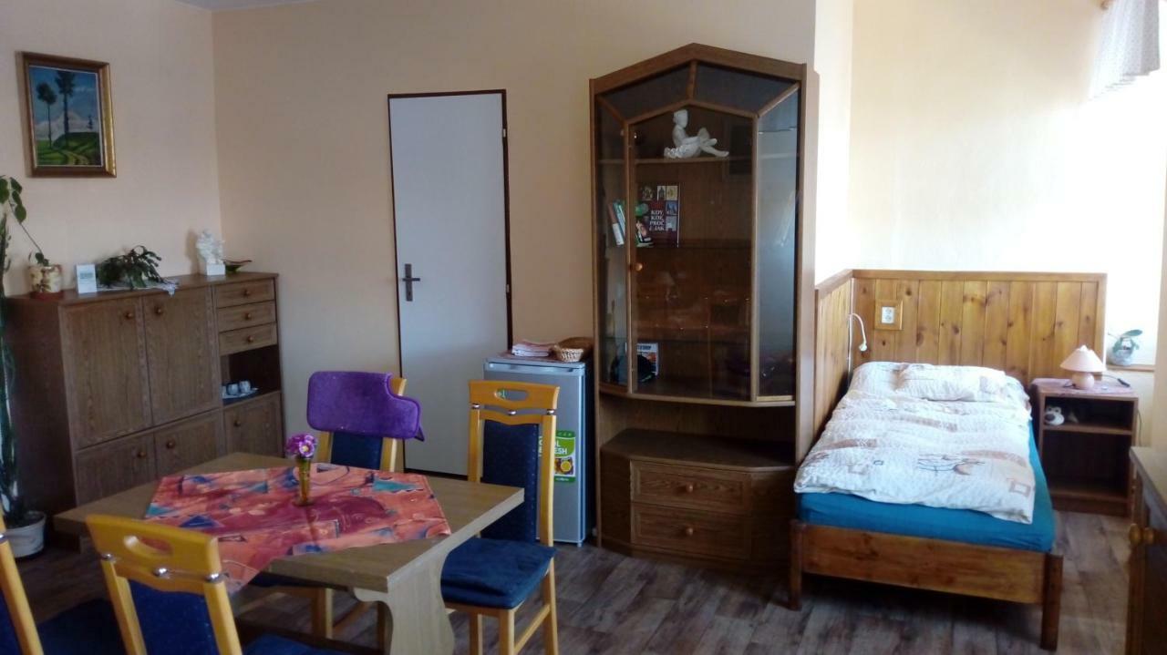 Penzion Sklarska Hospoda Chřibská Extérieur photo