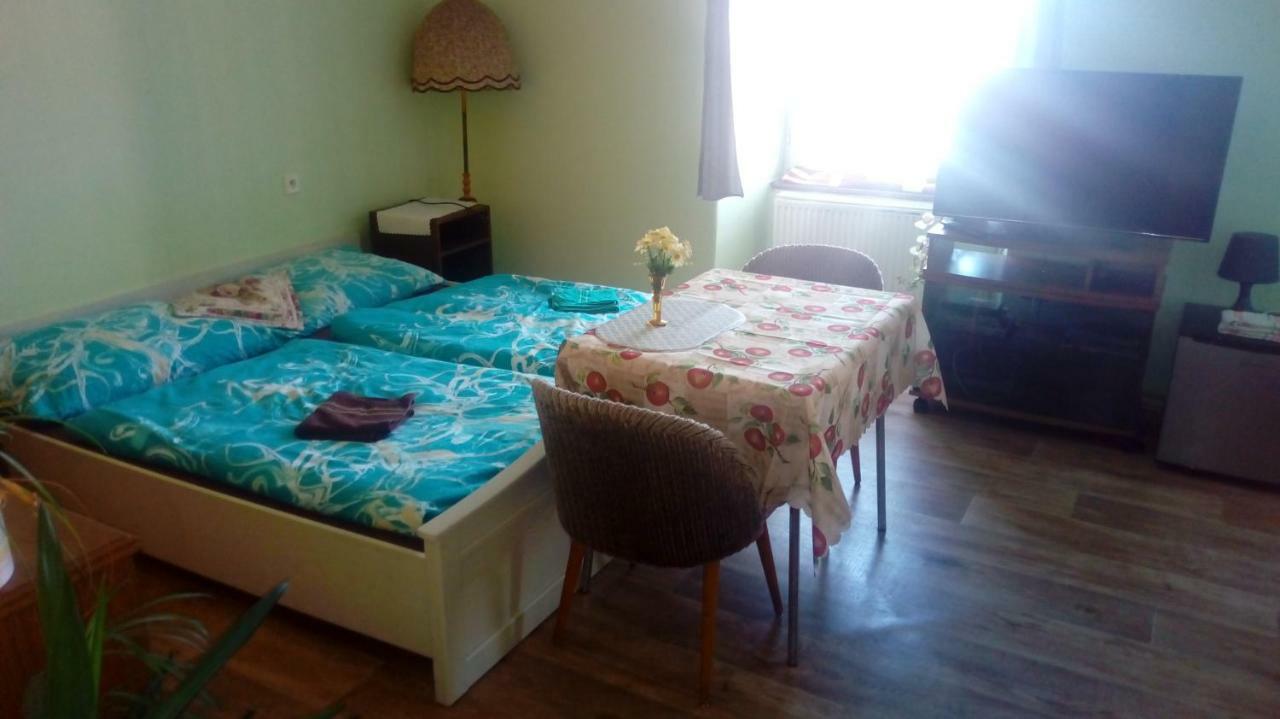 Penzion Sklarska Hospoda Chřibská Extérieur photo